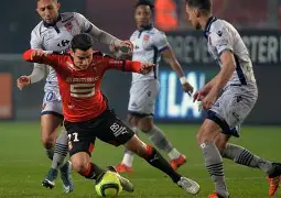 关于里尔队与雷恩队的比赛吸引众多球迷目光的信息 关于里尔队与雷恩队的比赛吸引众多球迷目光的信息