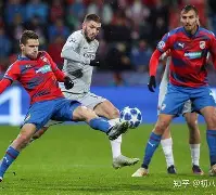 格雷斯福特胜利在望,逐步追赶领先队伍 格雷斯福特胜利在望,逐步追赶领先队伍